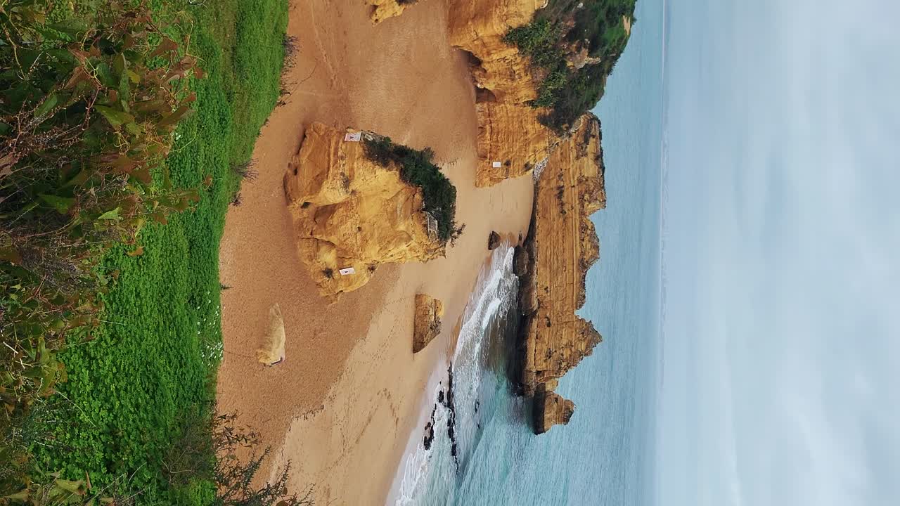 Formazioni rocciose di Ponta Da Piedade vicino a Lagos in Algarve, Portogallo