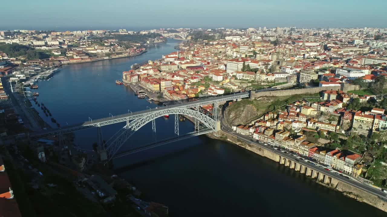 세라 도 필라 수도원과  루이스 다리