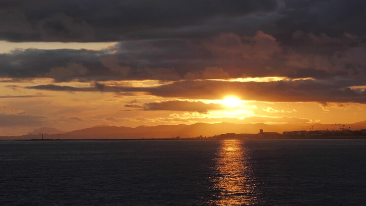 Beautiful seascape at sunset. Static