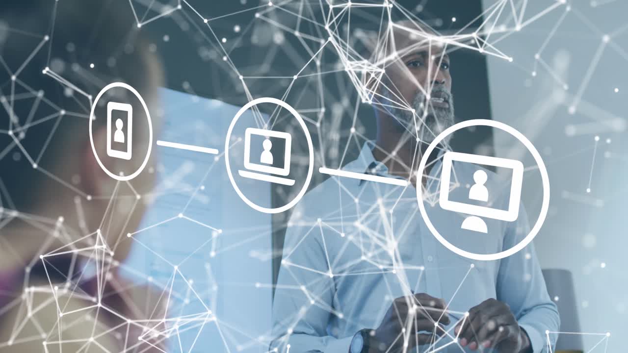 animación de puntos e iconos conectados sobre diversos gerentes compartiendo ideas con compañeros de trabajo en la oficina.