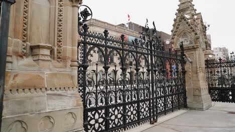 The-gates-in-front-of-Parliament-hill-in-Ottawa-Canada