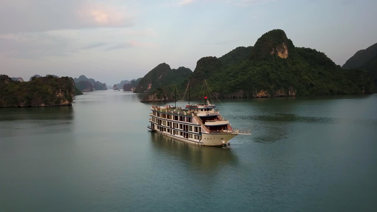 imágenes de drones de vietnam durante la temporada de lluvias