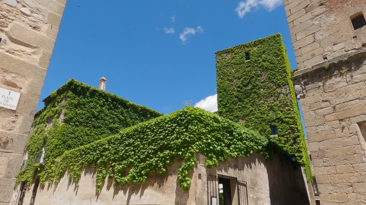 스페인 카세레스 의 상징적 인 상징 인 토레 데 산데 의 촬영