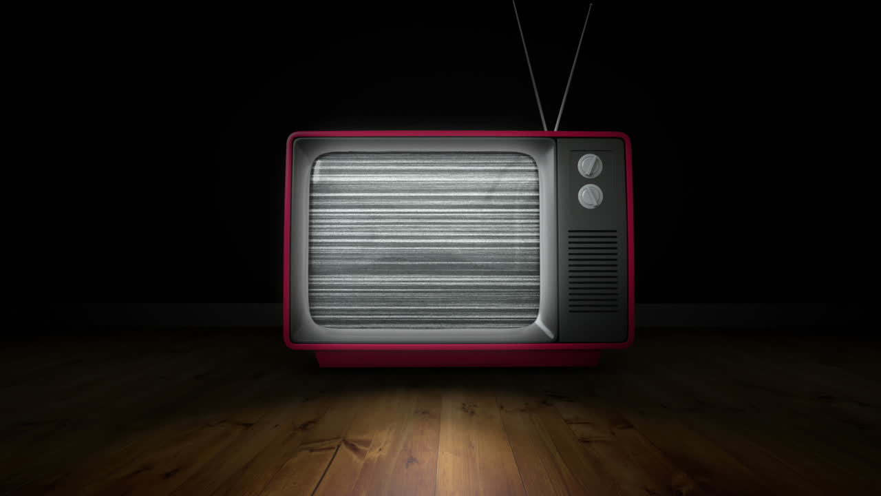 오래된 tv의 애니메이션을 확대하고 어두운 방에서 신호가 없습니다.