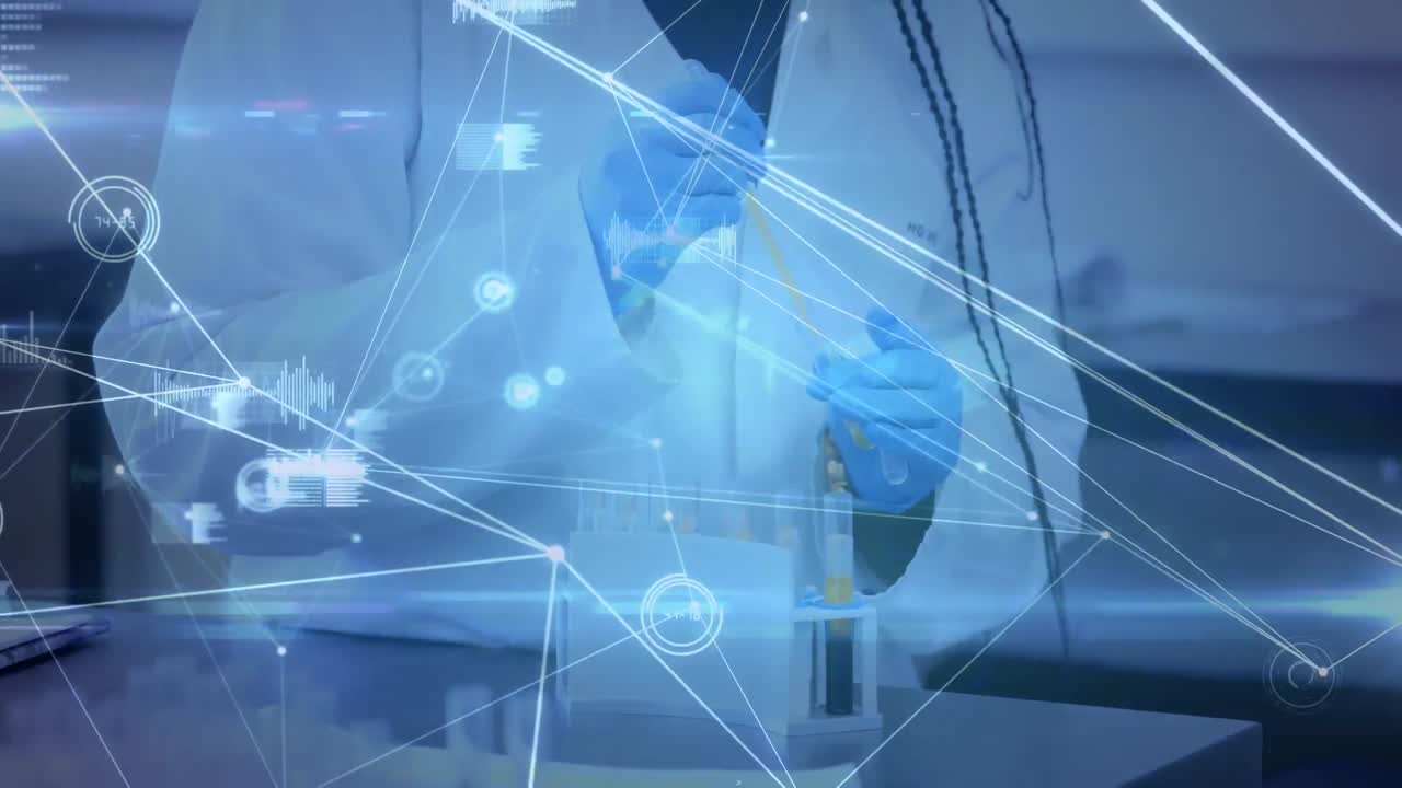 여성 아프리카계 미국인 과학자가  ⁇ 플을 채취하는 중간 부분에 연결된 점의 애니메이션