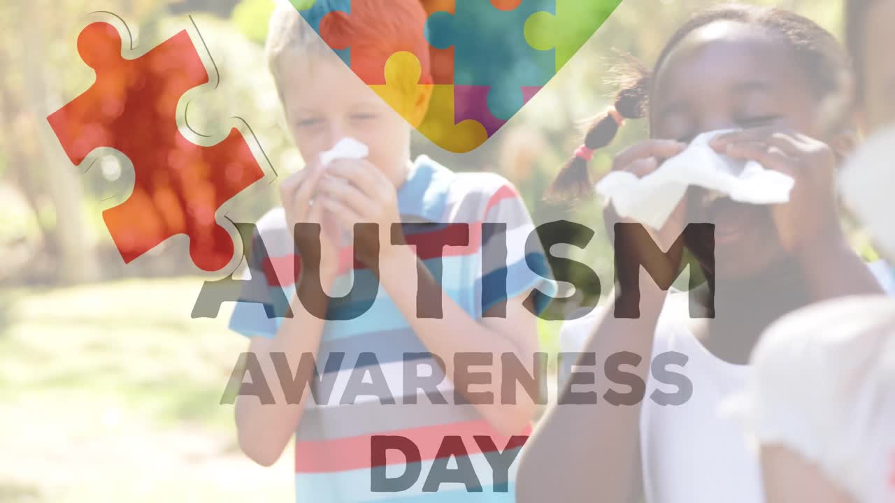 animación de piezas de rompecabezas coloridas y texto de autismo sobre niños soplando la nariz