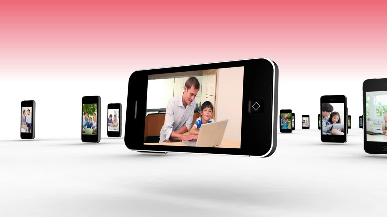 padres e hijos usando portátiles juntos