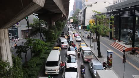 vehicles moving through congested city streets