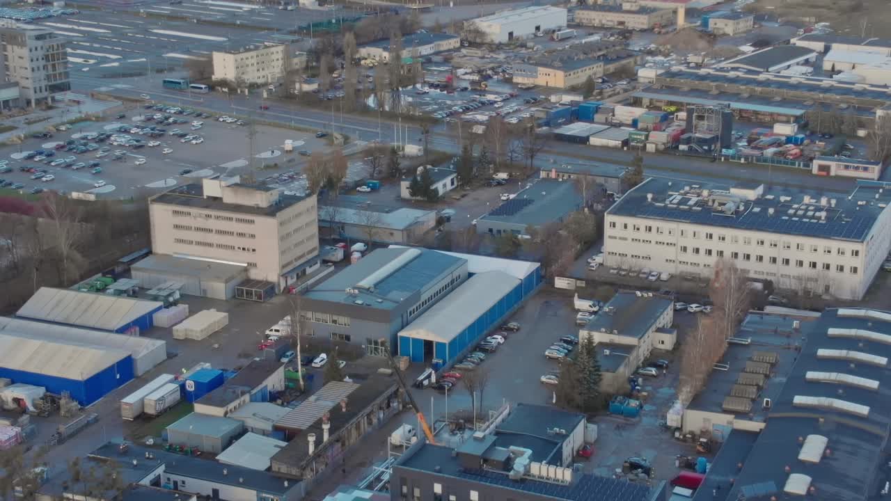 Gdansk, Polonya'da gündüz açık havada bir iş bölgesinin görünümü.