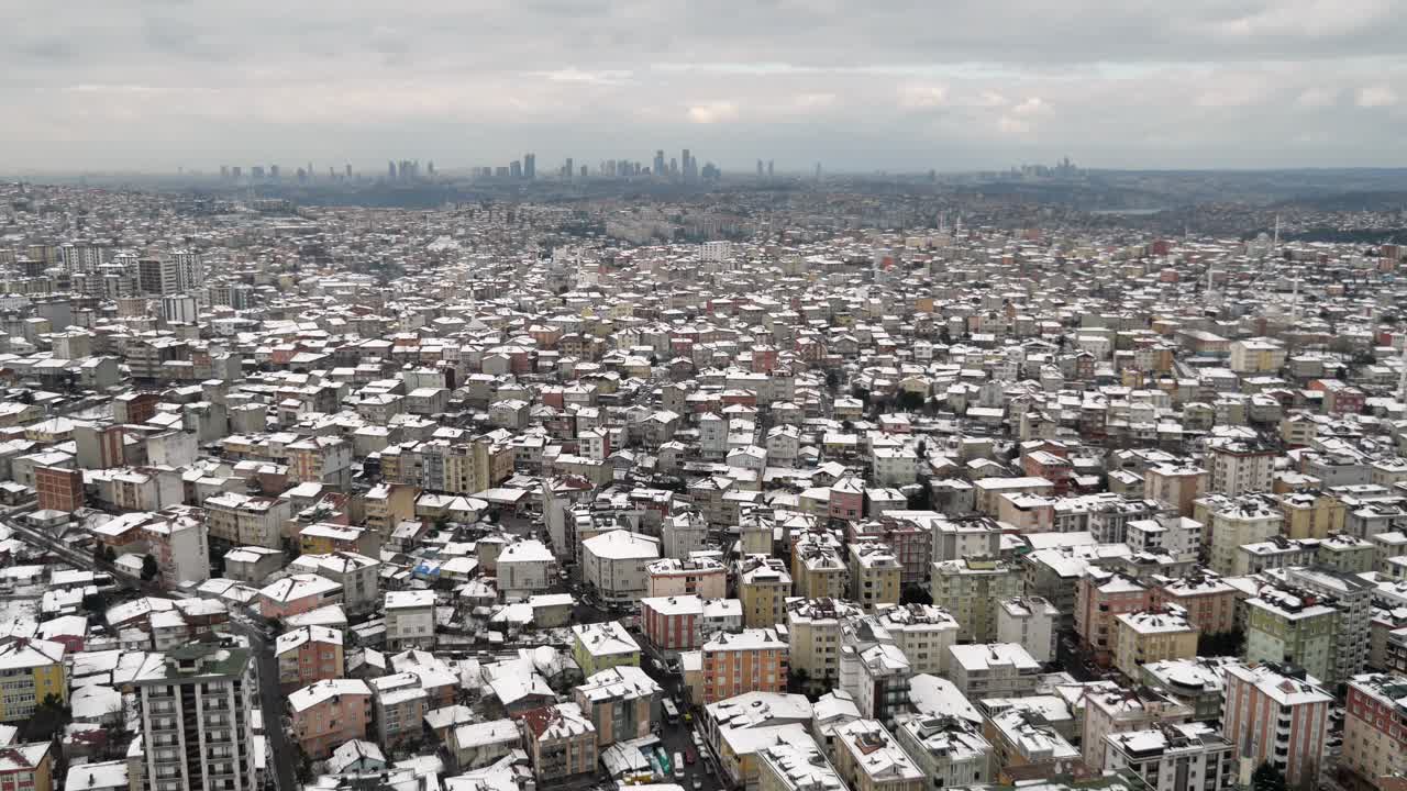 눈 인 이스탄불 도시 풍경