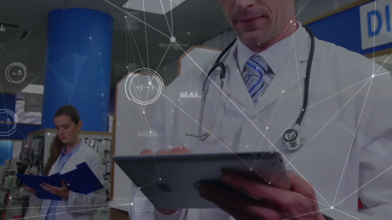 animación de la red de conexiones entre diversos médicos utilizando una tableta