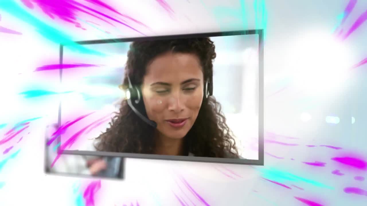 animación de pantallas con rastros de luz multicolores sobre personas de negocios en la oficina