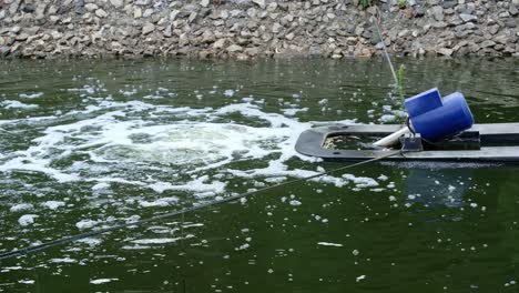 pump aerating fishery shrimp pond water