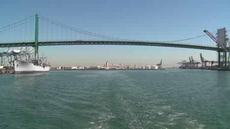 Pov-Vom-Boot-Am-Long-Beach-Harbour