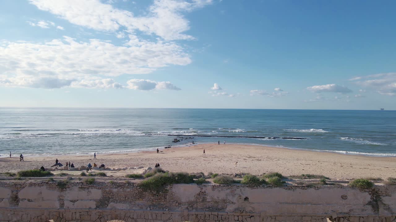 tarde en el viejo puerto de cesarea