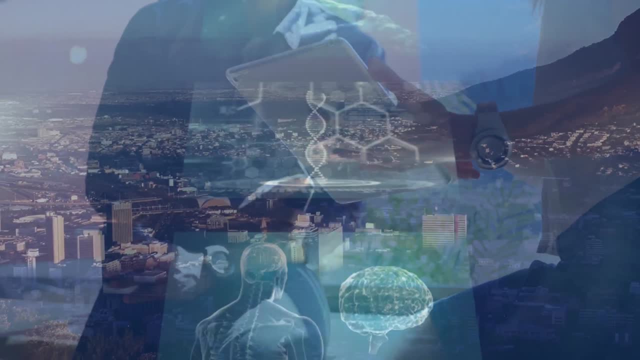 タブレットを使用して手の上でデータ処理のアニメーション