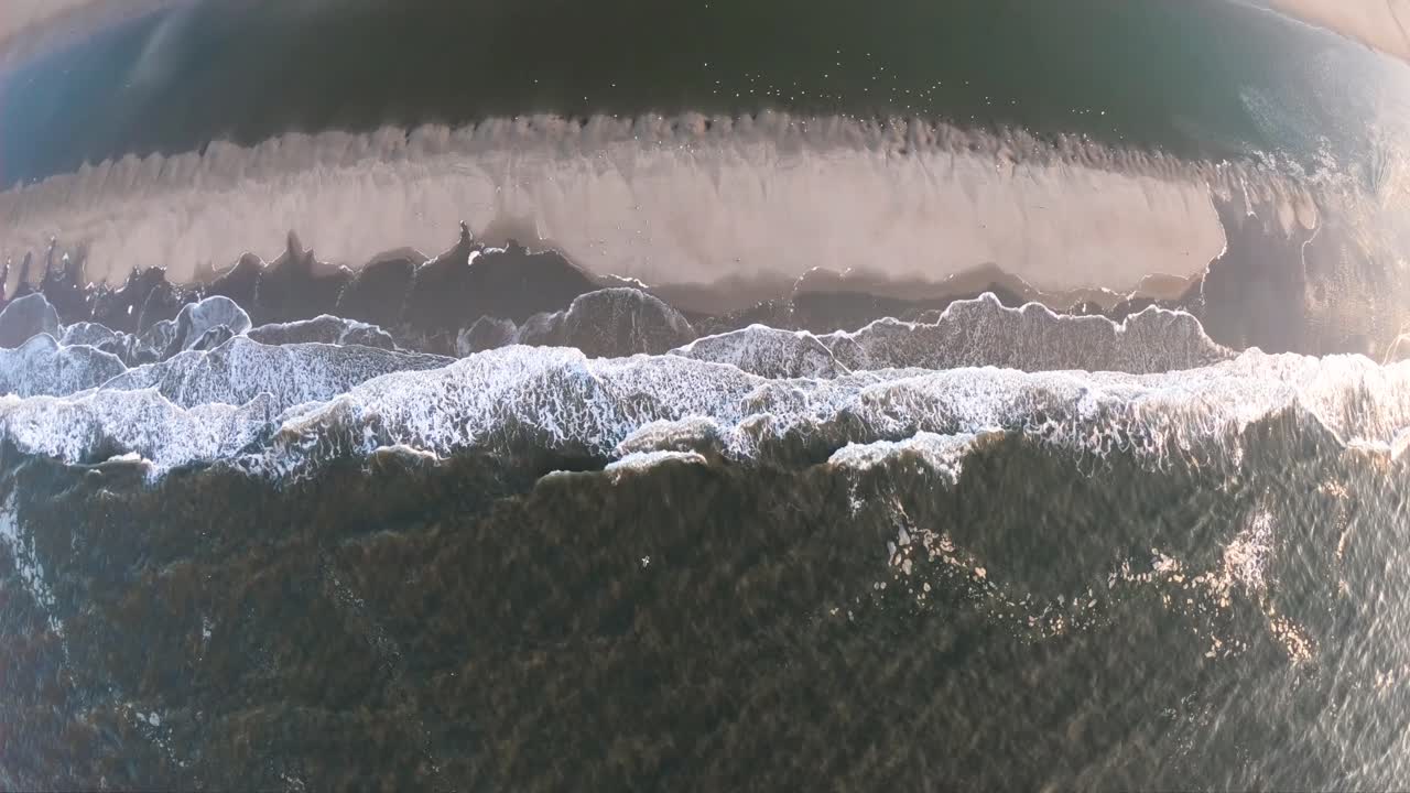 increíble paisaje sobre las olas