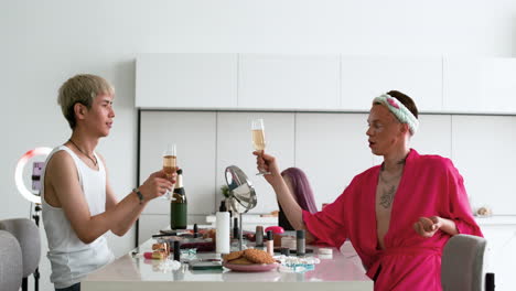 Friends drinking champagne
