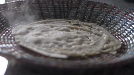 Lahooh-Yemeni-Dish-in-Ramadan-steaming-and-waiting-for-cool-down-Tradition-after-breaking-fast-night