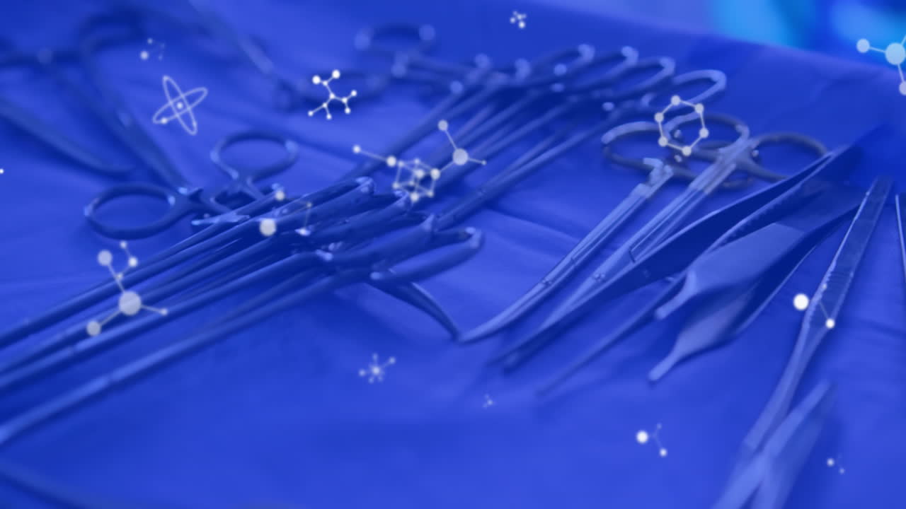 회전하는 지구와 분자 구조의 애니메이션은 의료 도구의 근접 촬영에 대해