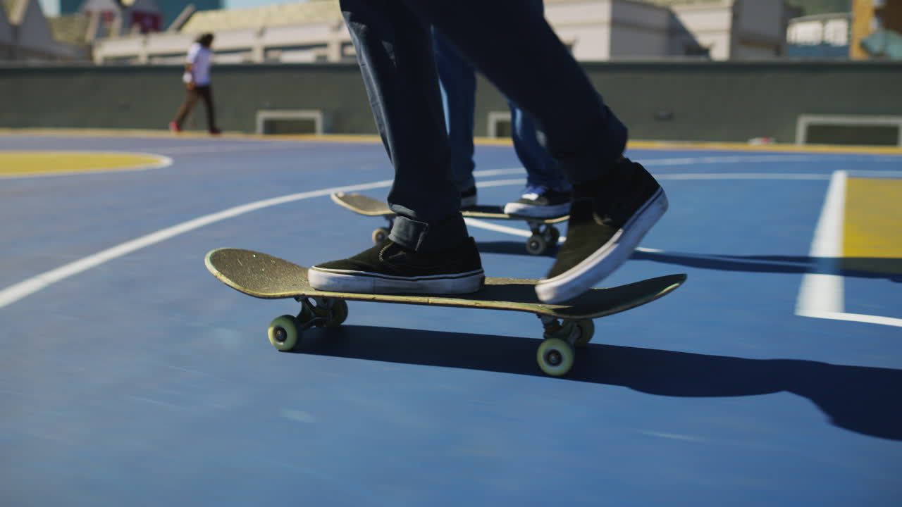 sólo patina hacia fuera.