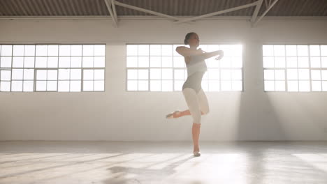 Danza,-Ballet-Y-Energía-Con-Mujer-Negra