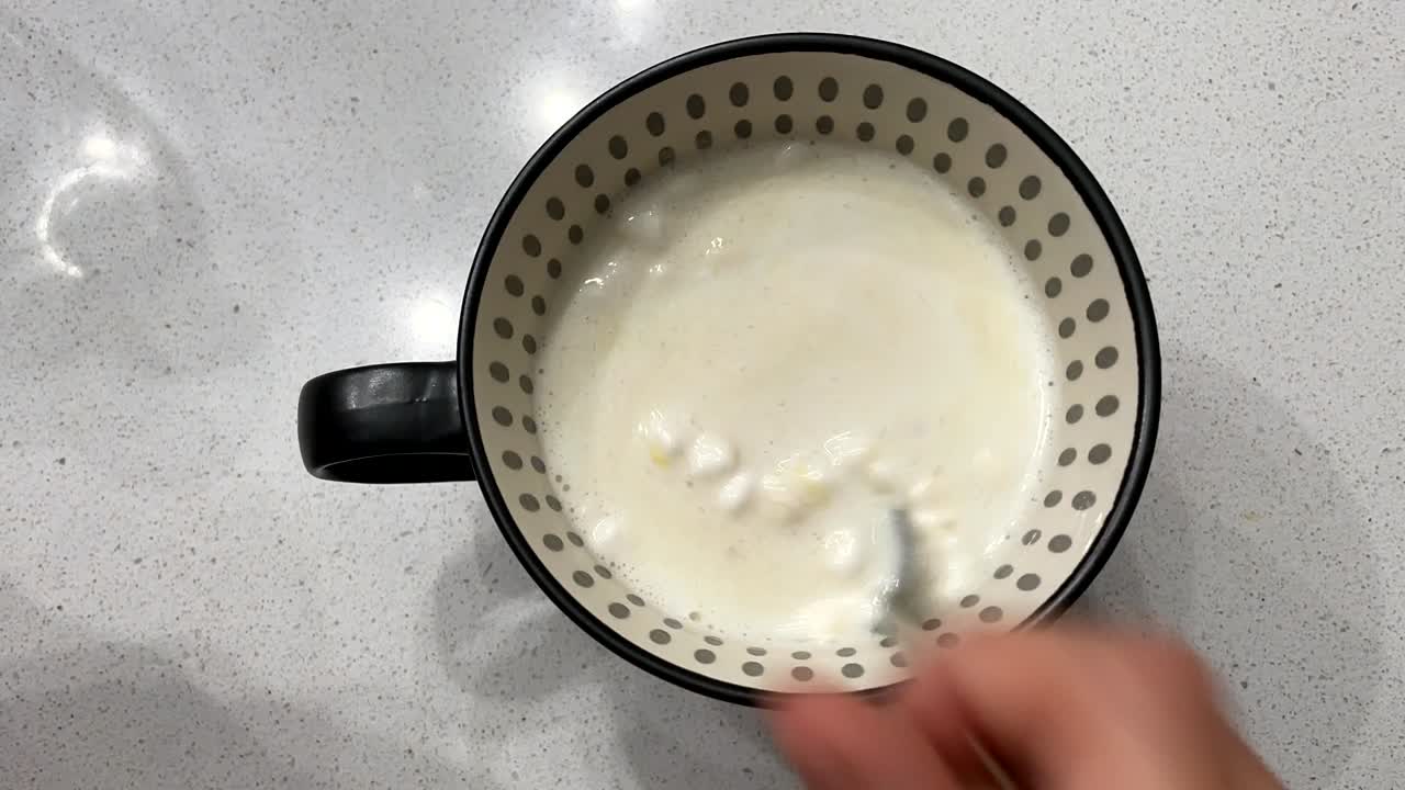 bomba de chocolate caliente