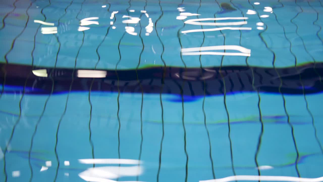 Reflexo da Água da Piscina