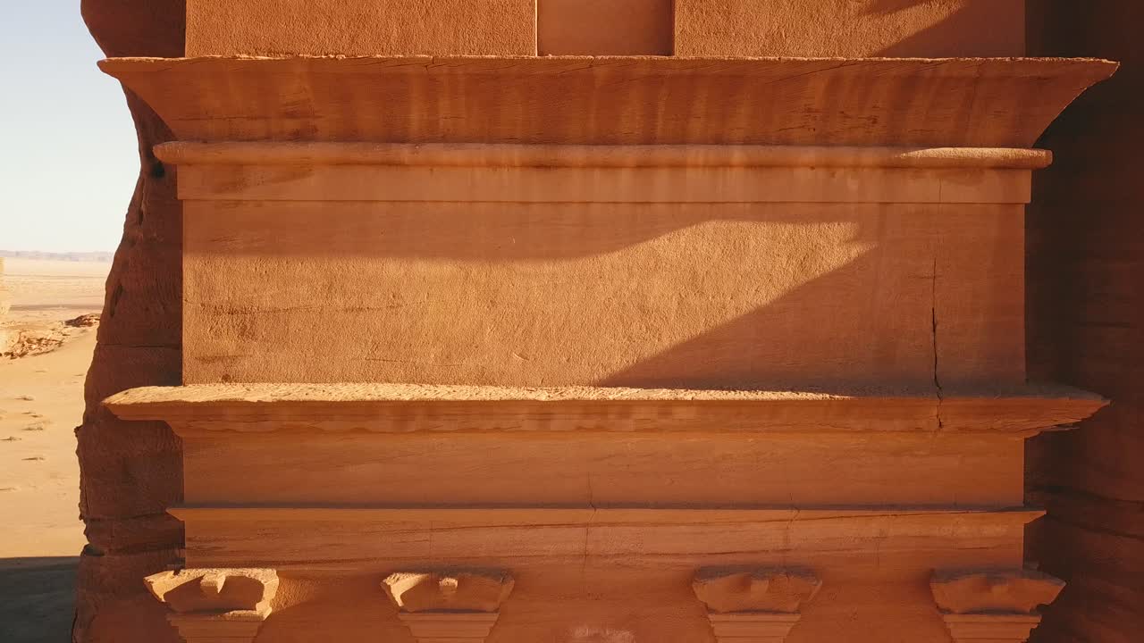 vista aérea del sitio del patrimonio mundial de la unesco al-ula en arabia saudita