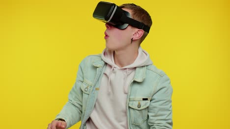 hombre usando realidad virtual tecnología futurista auriculares vr casco para jugar simulación de videojuego 3d