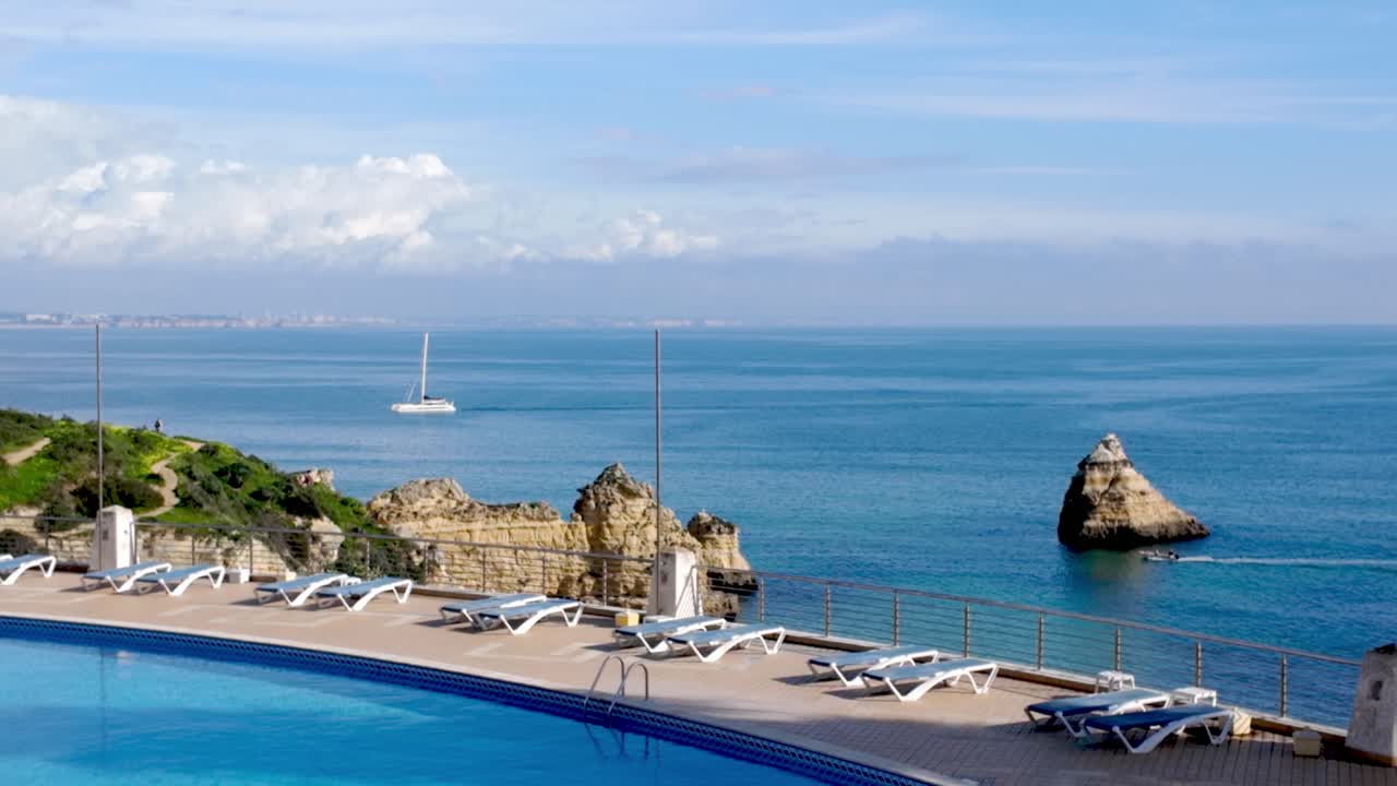 d의 웅장한 절벽