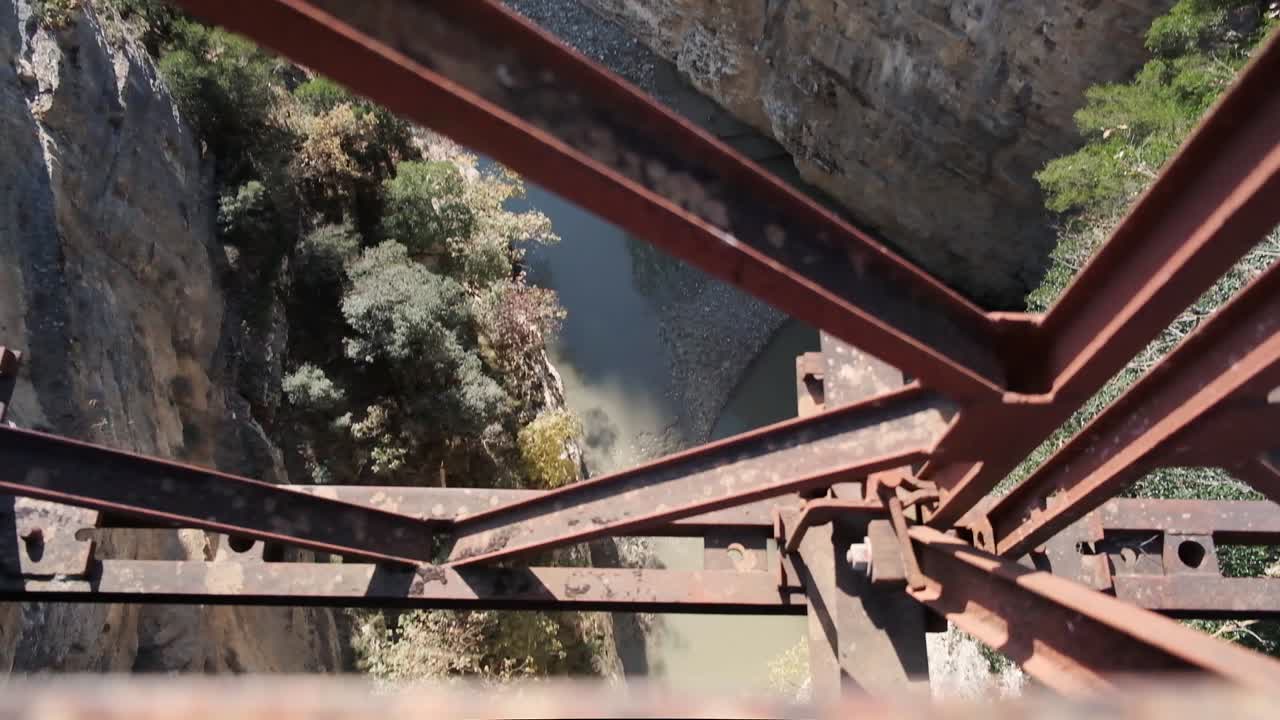 알바니아 협곡 오숨