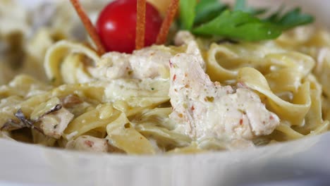 creamy chicken fettuccine