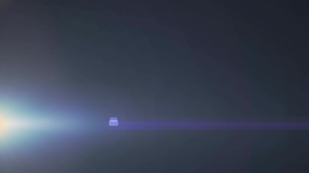 렌즈 플레어와 어두운 배경 위로 움직이는 광선으로 스포트라이트의 애니메이션