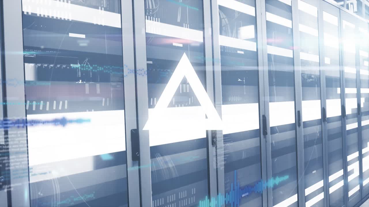 컴퓨터 서버를 통해 데이터 처리를 하는 삼각형과 원의 애니메이션