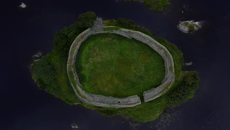 Ringfort,-Doon-Lough,-Portnoo,-County-Donegal,-Irland,-September-2021