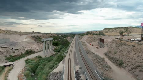 Brückenbau-über-Der-Eisenbahn-In-Bluffdale,-Utah