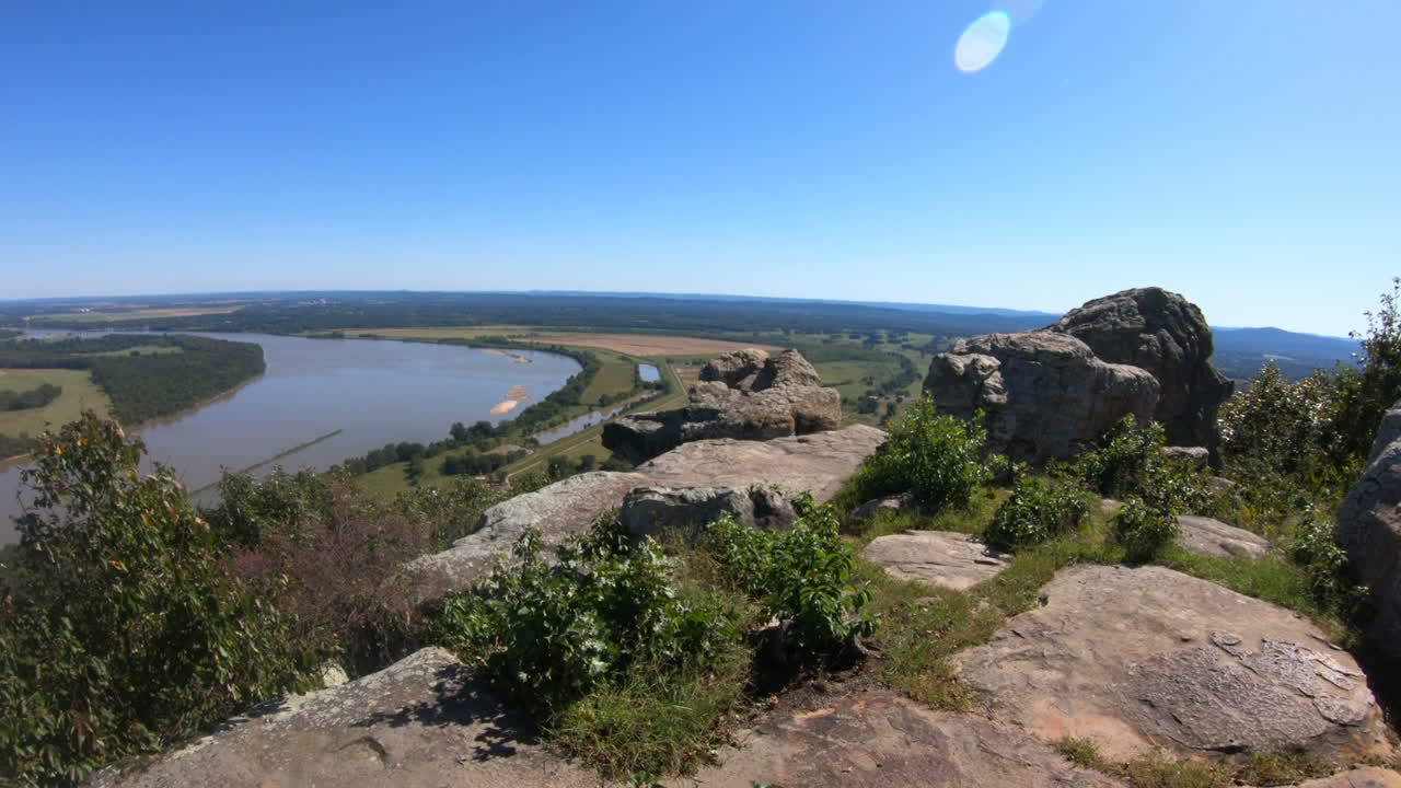 парк штата петит жан арканзас панорамирование над долиной реки арканзас
