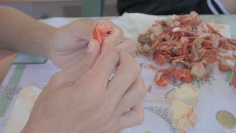 eating crab