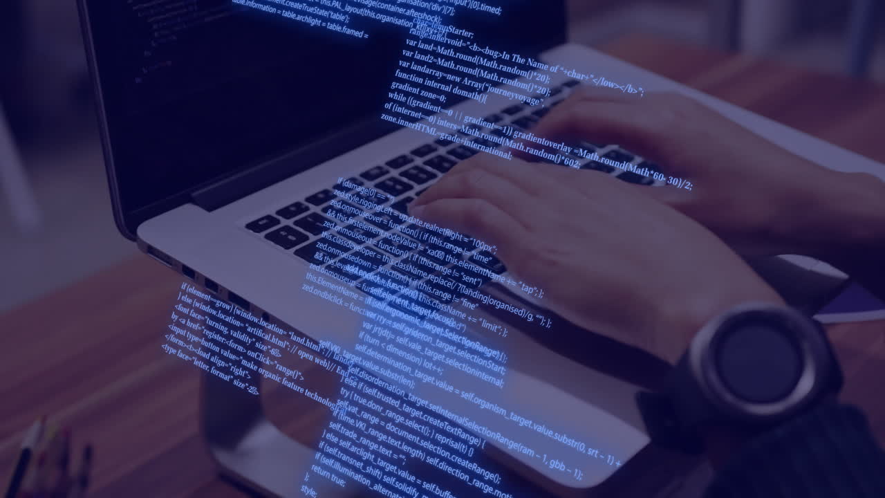 animación del procesamiento de datos sobre una mujer caucásica usando una computadora portátil