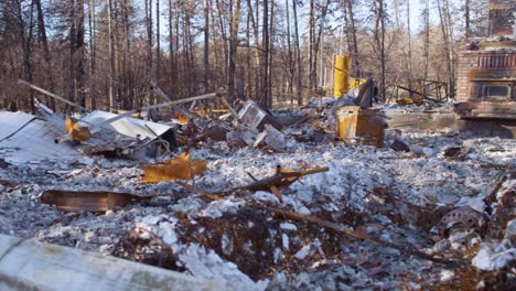 Aufbauaufnahmen-Von-Der-Zerstörung-Des-Paradieses,-Kalifornien-Nach-Dem-Lagerfeuer-11