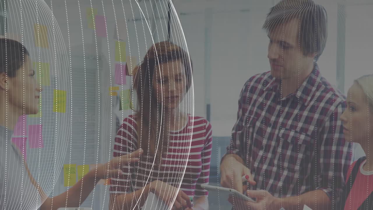 animación de formas sobre personas de negocios caucásicas en la oficina