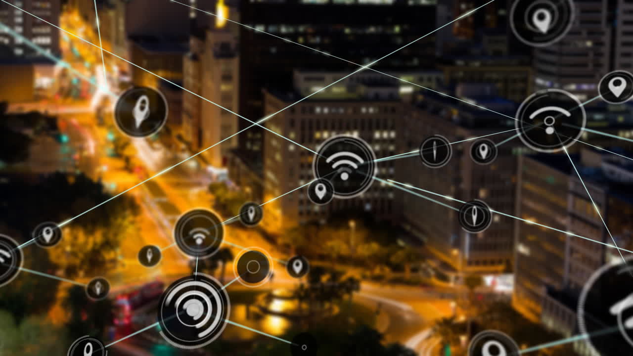 red de conexiones y animación de procesamiento de datos sobre el paisaje urbano por la noche