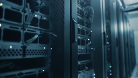 This showcase highlights a state-of-the-art data center filled with high-performance servers. Tech professionals ensure optimal performance and connectivity in a secure environment.