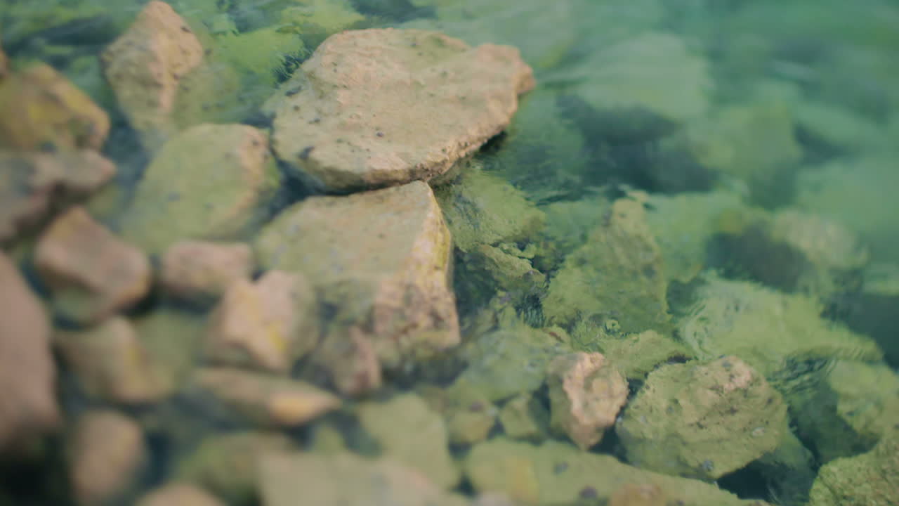 синее море или синяя водная гладь 4