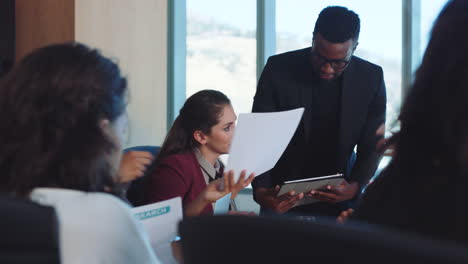 documentos, reuniones y planificación con una empresa