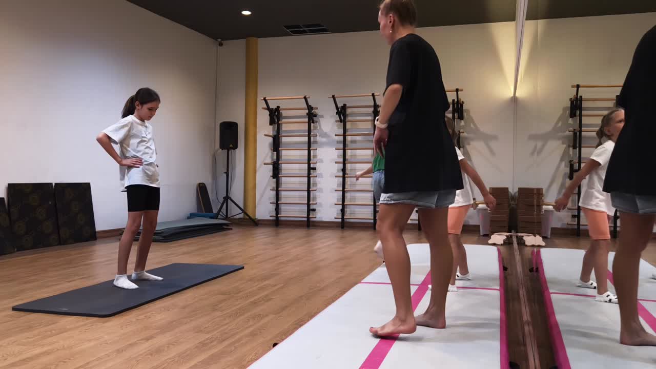 어린 소녀 들 을 위한 춤 수업