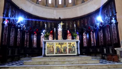 Altar-Einer-Katholischen-Kirche-In-Sansibar,-Wo-Ostafrikanische-Sklaven-Ausgepeitscht-Wurden