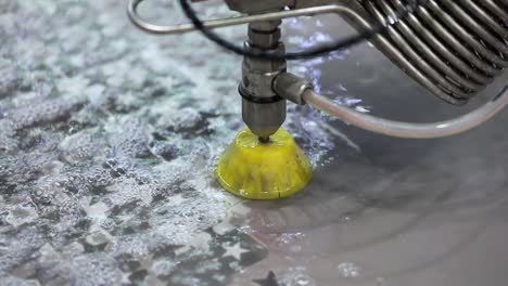 máquina de corte por chorro de agua cnc