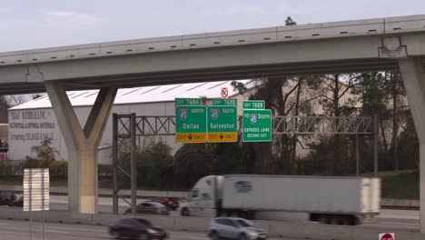 establishing shot of cars on i-45 north freeway in houston, texas